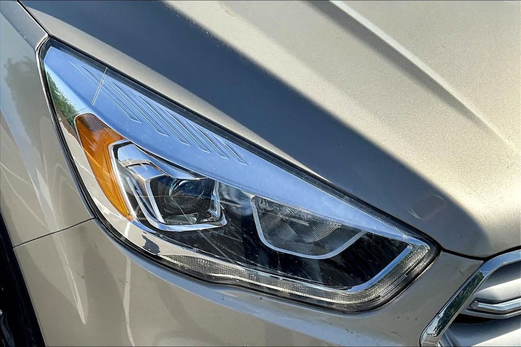 Certified 2018 Ford Escape SEL AWD/4WD image 20