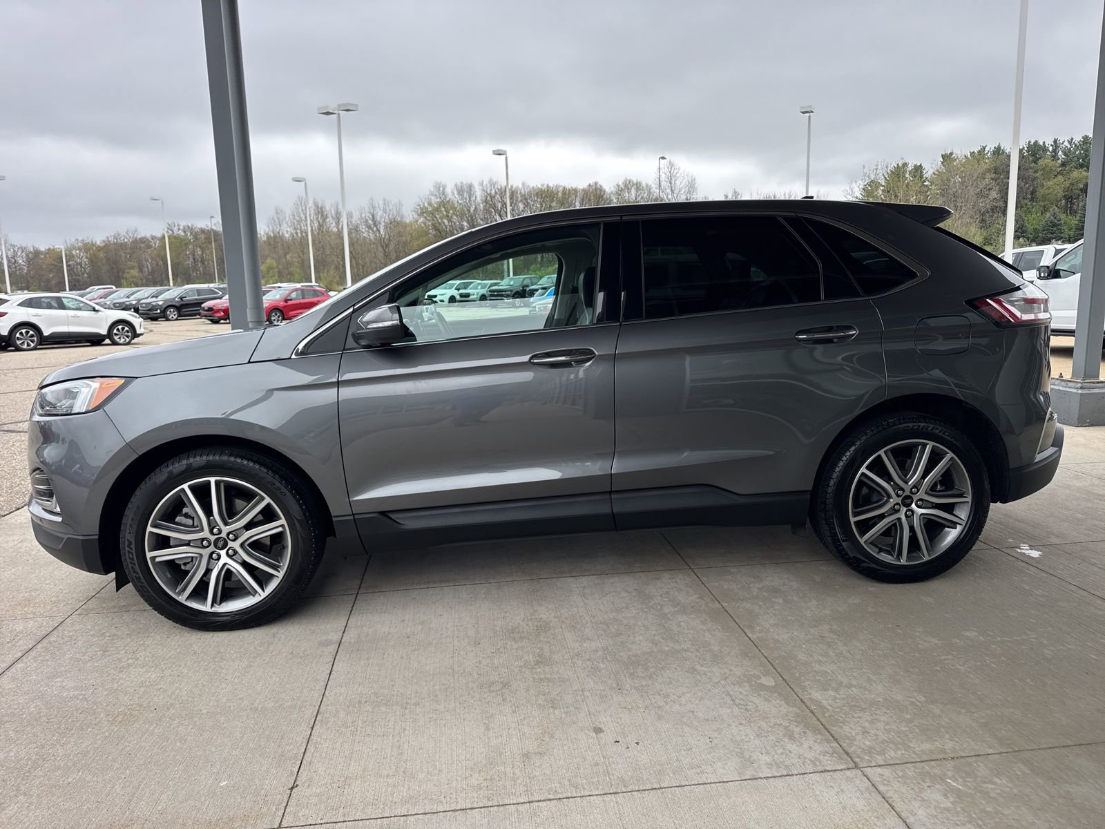 Certified 2024 Ford Edge Titanium w/ Equipment Group 301A AWD/4WD image 4