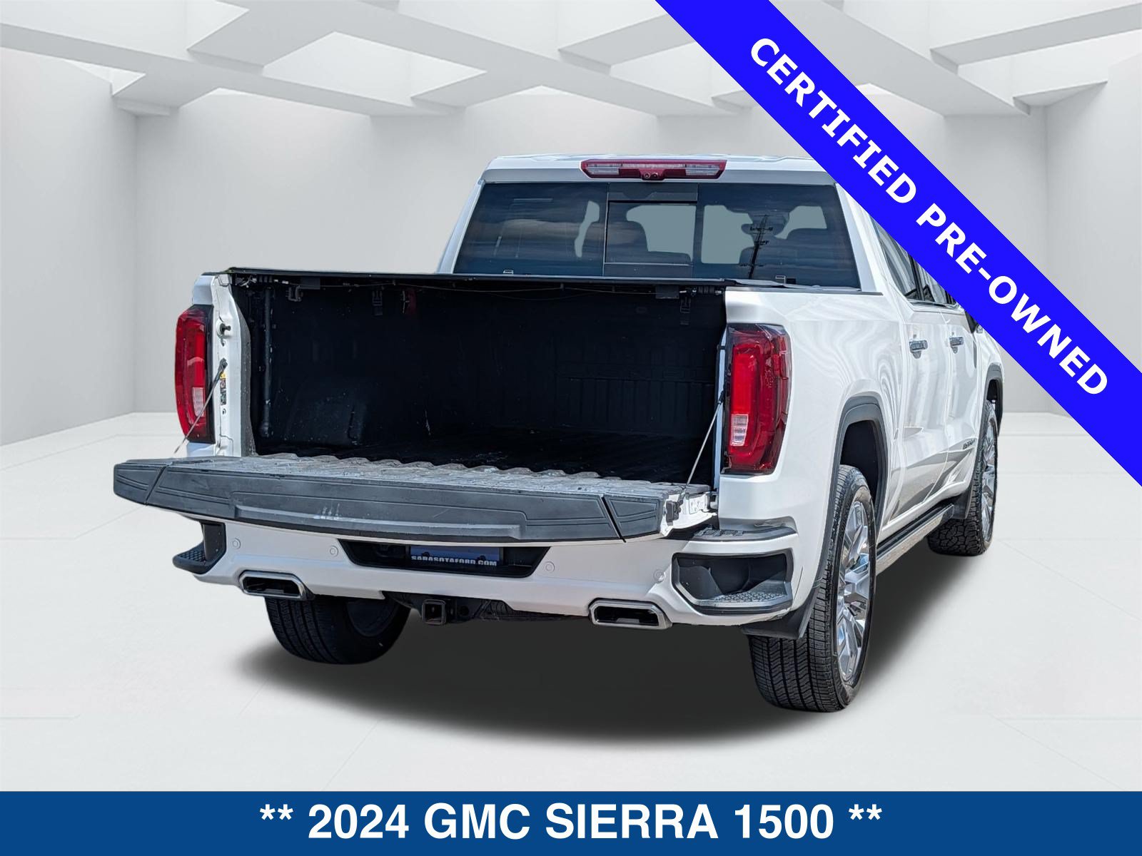 Used 2024 GMC Sierra 1500 Denali w/ Denali Reserve Package AWD/4WD image 14