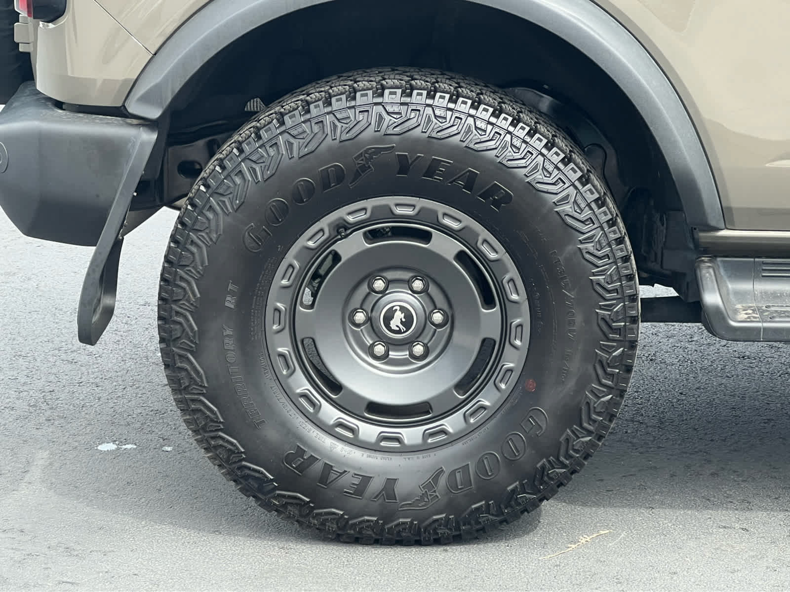 Certified 2025 Ford Bronco Outer Banks w/ Sasquatch Package AWD/4WD image 15