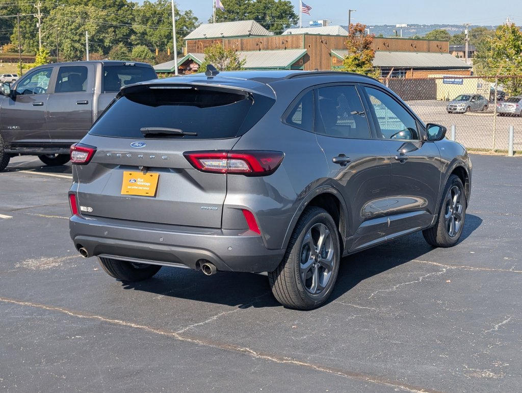 Certified 2023 Ford Escape ST-Line w/ Tech Pack #1 AWD/4WD image 6