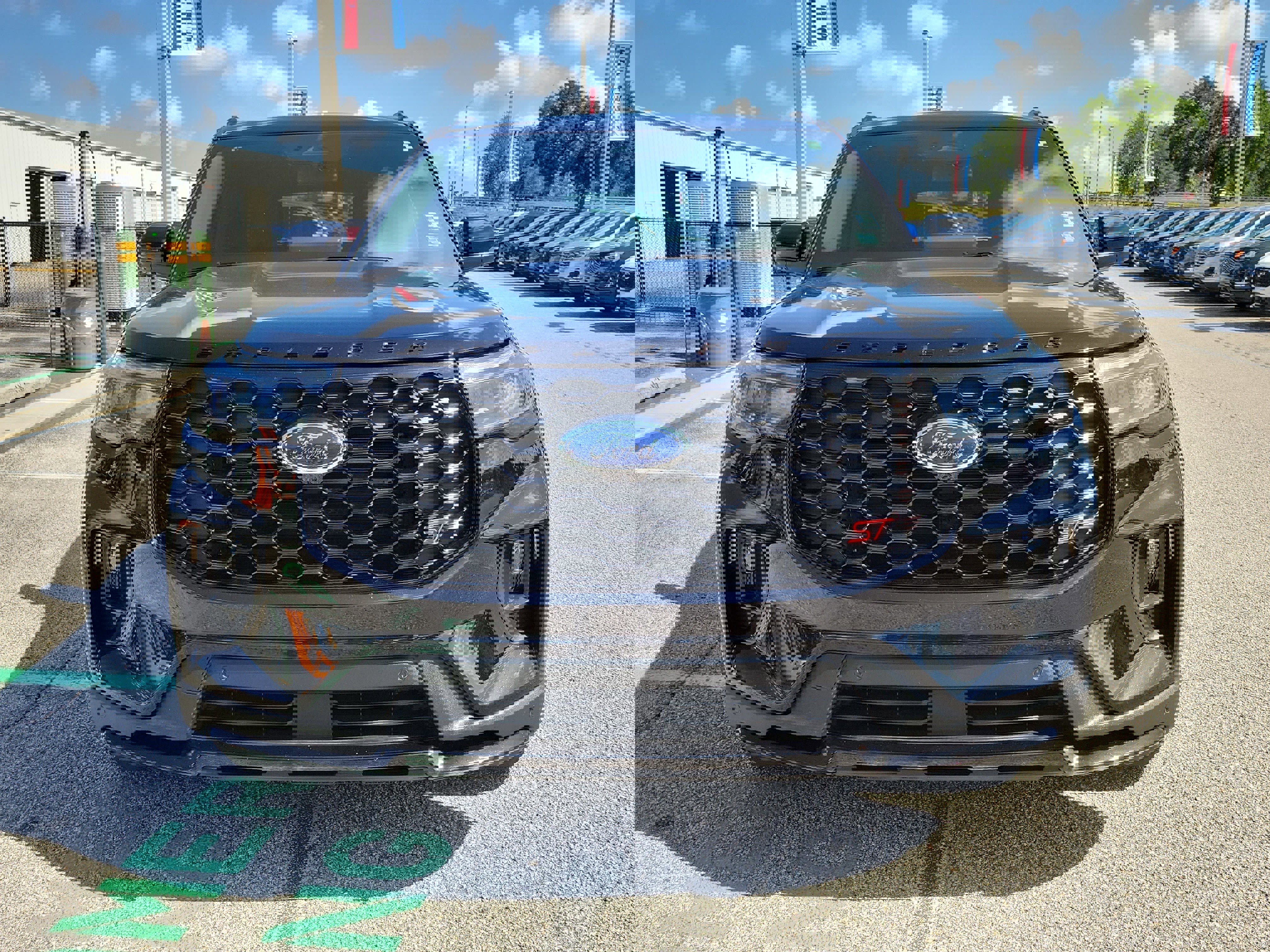 Certified 2025 Ford Explorer ST w/ Sun And Sound Package image 6