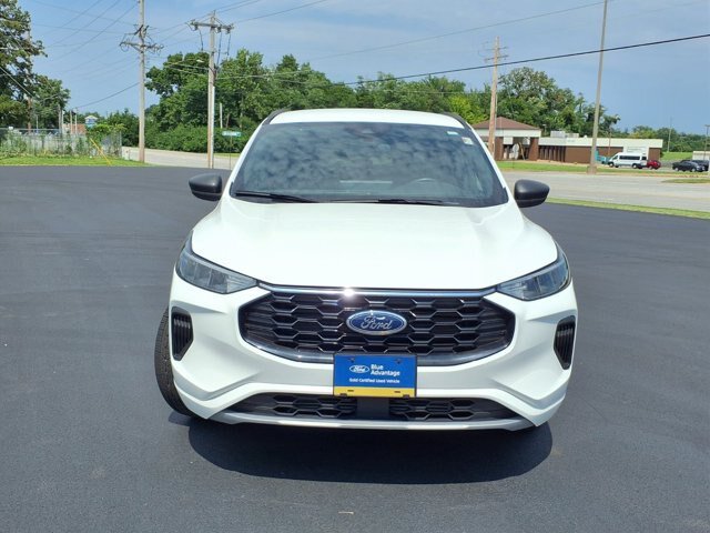 Certified 2023 Ford Escape ST-Line w/ Tech Pack #1 AWD/4WD image 8