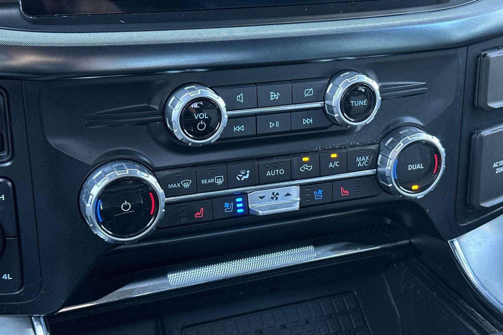 Certified 2023 Ford F150 Limited AWD/4WD image 19