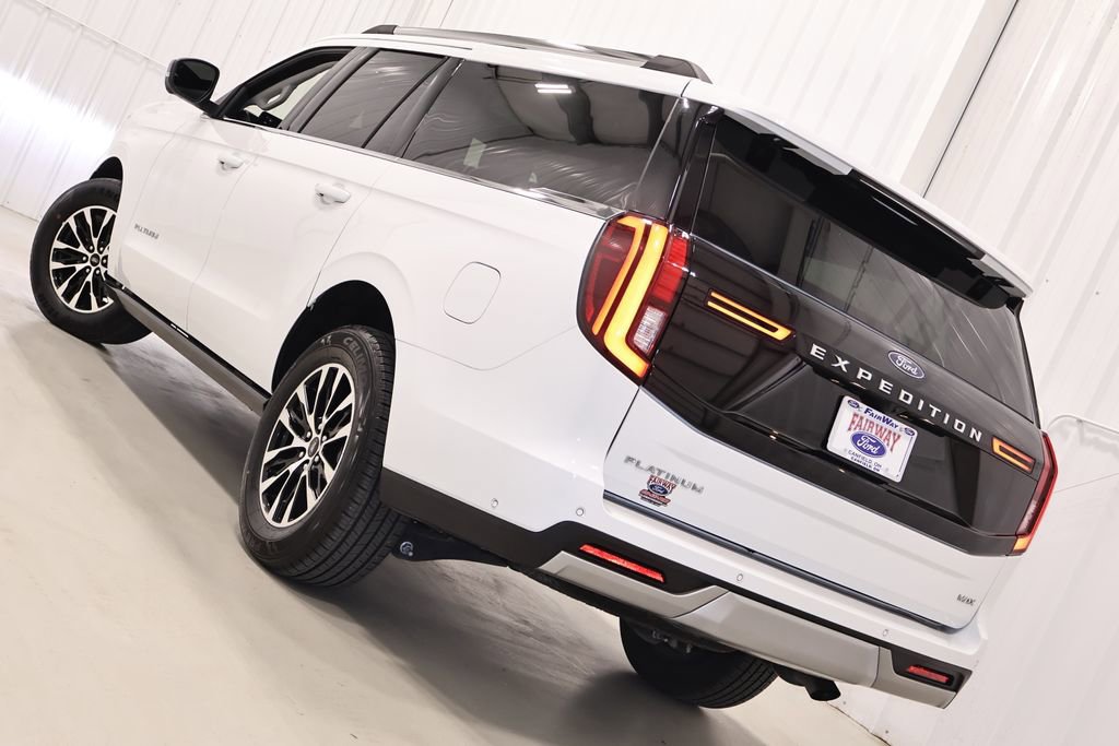 Certified 2025 Ford Expedition Max Platinum image 4