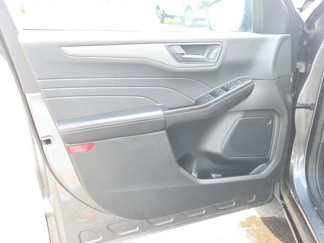 Certified 2025 Ford Escape Active image 24