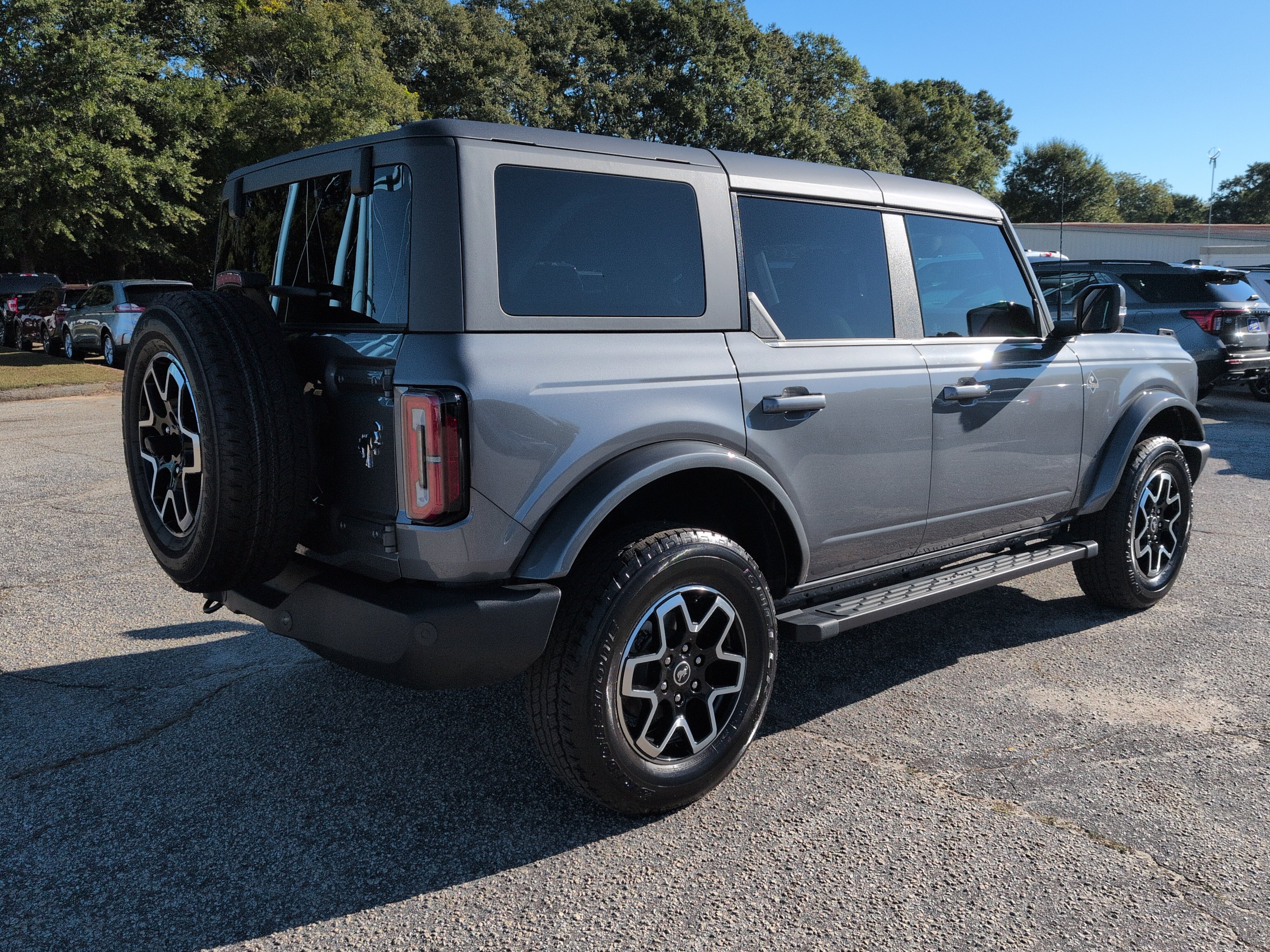 Certified 2024 Ford Bronco Outer Banks AWD/4WD image 3