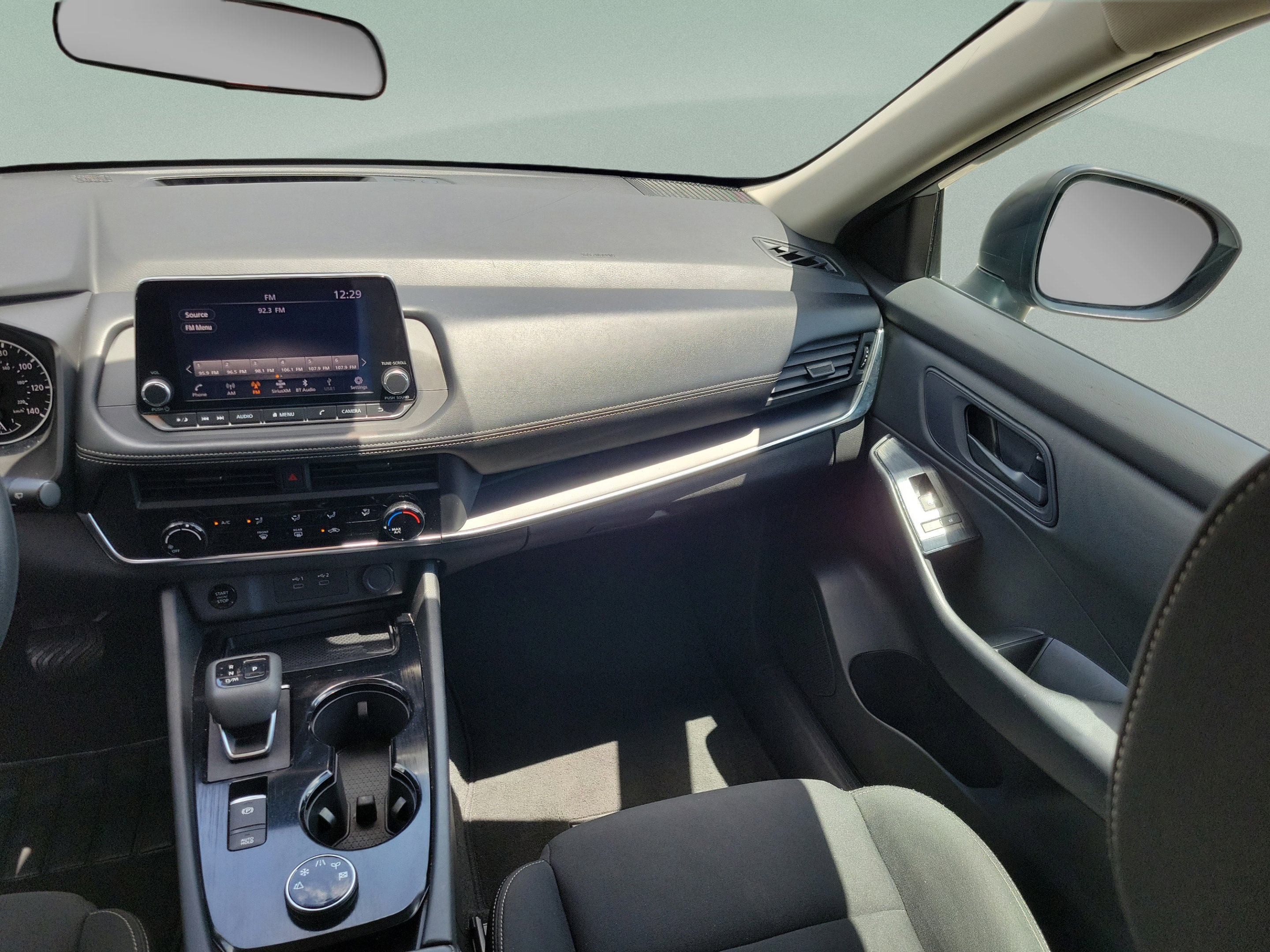 Used 2024 Nissan Rogue S AWD/4WD image 7