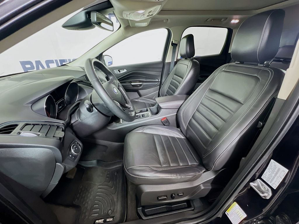 Certified 2019 Ford Escape Titanium AWD/4WD image 14