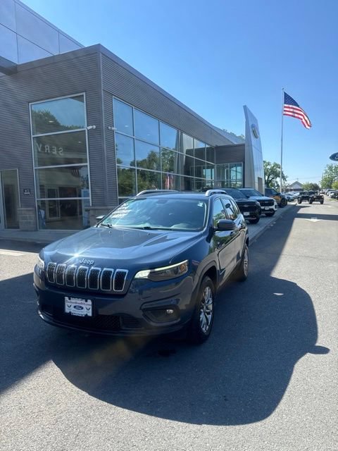 Used 2020 Jeep Cherokee Latitude Plus w/ Cold Weather Group AWD/4WD image 1