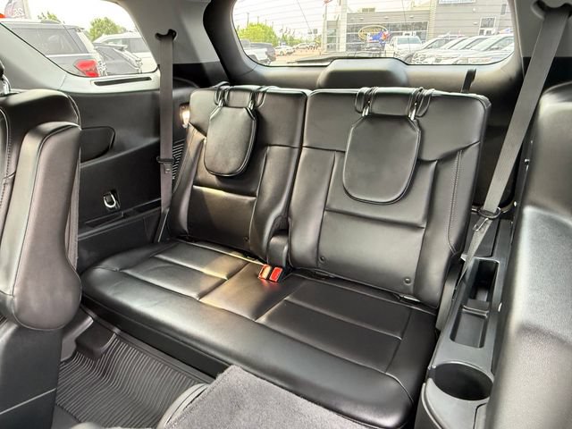 Certified 2023 Ford Explorer XLT w/ Equipment Group 202A AWD/4WD image 9