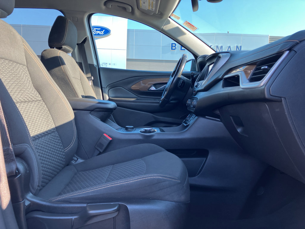 Used 2021 GMC Terrain SLE w/ Elevation Edition image 33