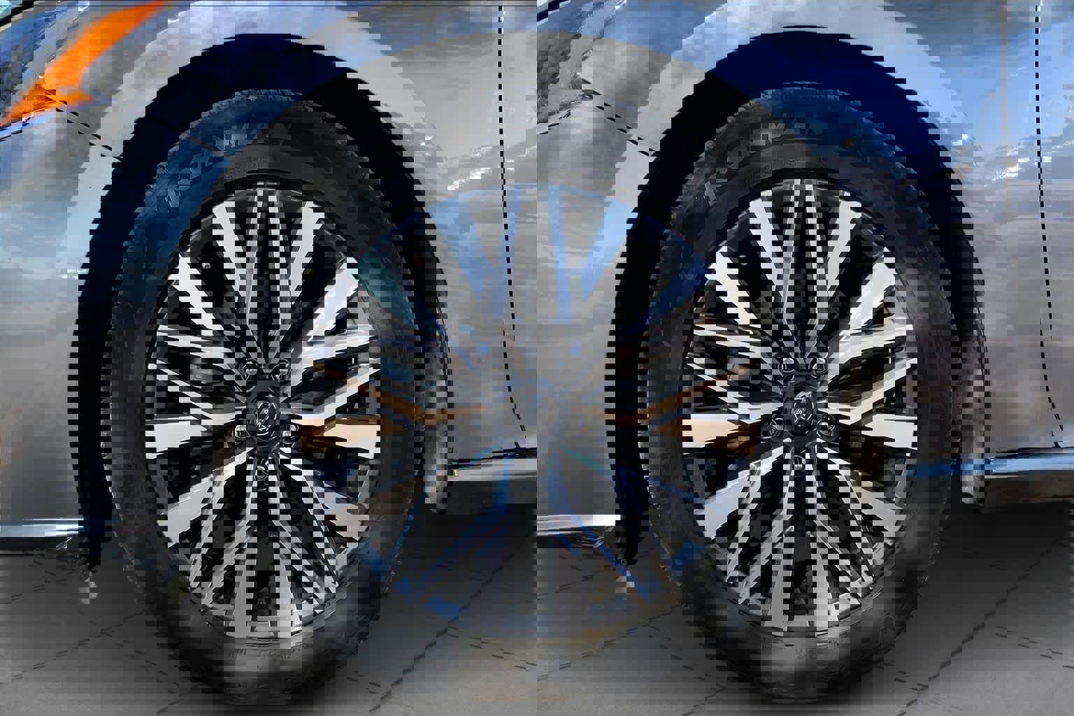 Used 2024 Nissan Altima 2.5 SV image 12