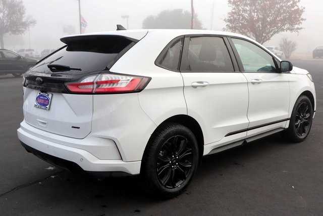 Certified 2022 Ford Edge SE w/ Black Appearance Package image 11