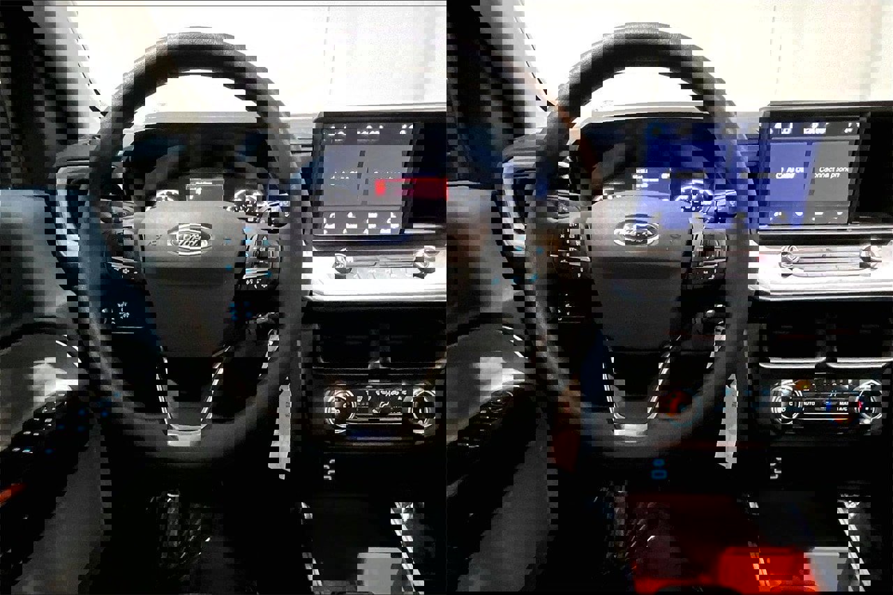 Certified 2024 Ford Maverick XLT image 8