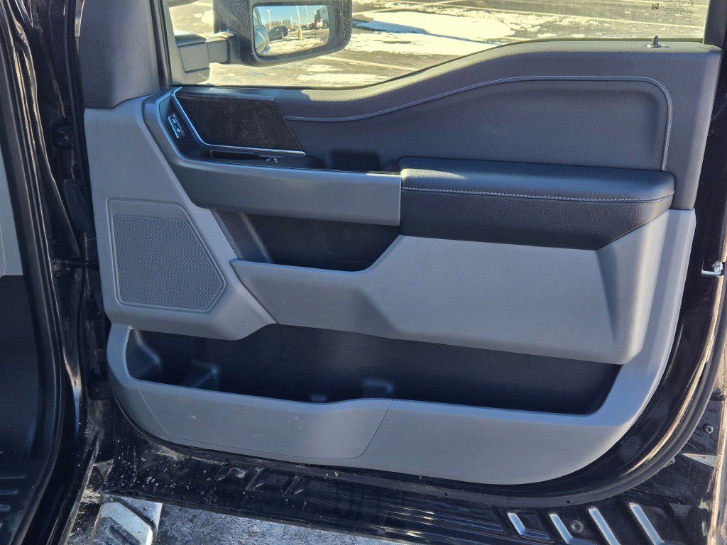 Certified 2022 Ford F150 XLT w/ Equipment Group 302A High image 5