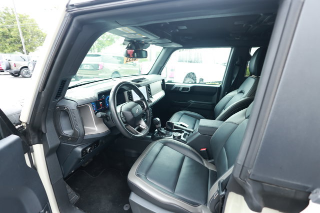 Certified 2025 Ford Bronco Outer Banks AWD/4WD image 14