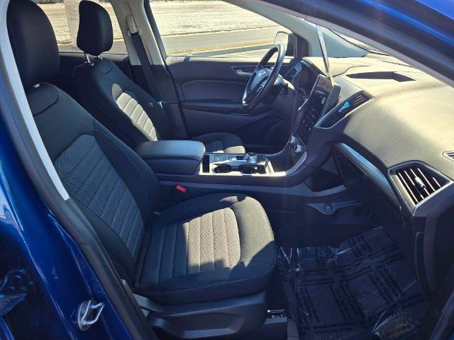 Certified 2024 Ford Edge SE w/ Black Appearance Package image 6