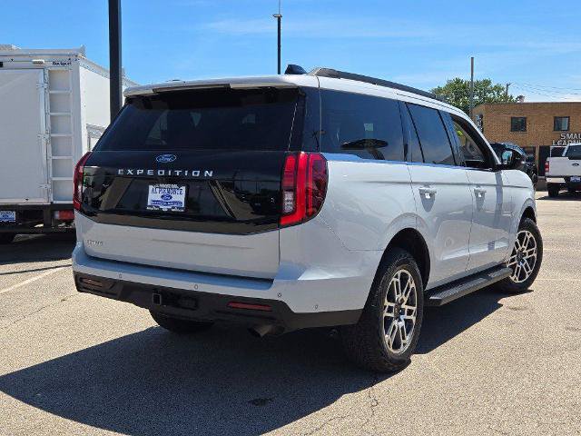 Certified 2025 Ford Expedition Active AWD/4WD image 13