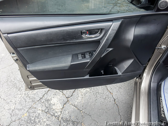 Used 2017 Toyota Corolla LE FWD image 21