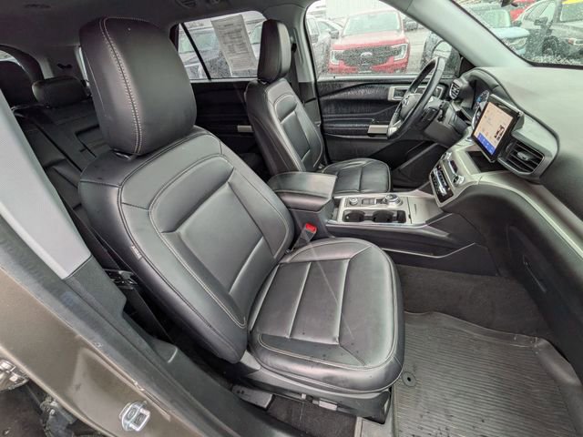 Certified 2021 Ford Explorer XLT w/ Equipment Group 202A image 21