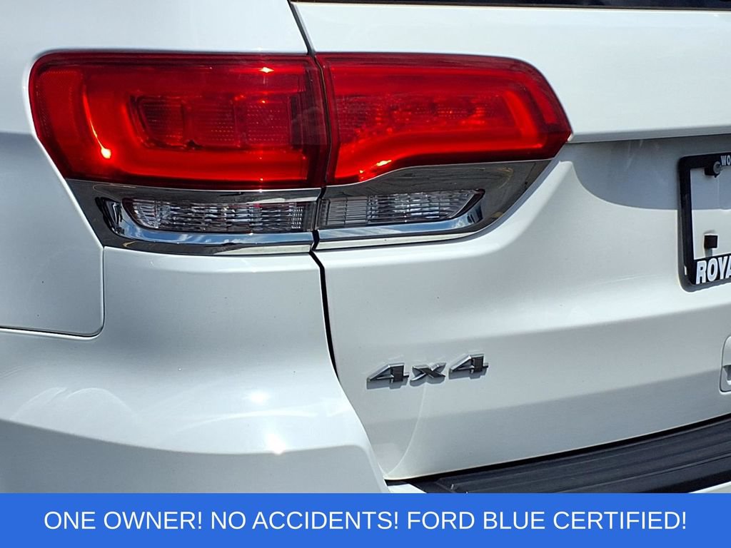 Used 2019 Jeep Grand Cherokee Laredo AWD/4WD image 22