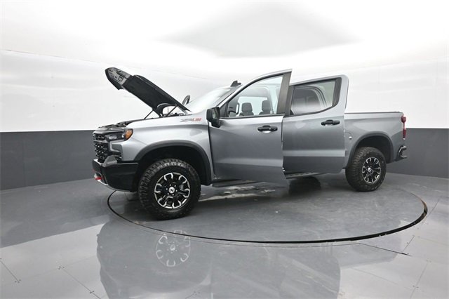 Used 2023 Chevrolet Silverado 1500 ZR2 image 34