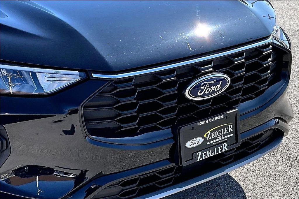 Certified 2023 Ford Escape ST-Line w/ Tech Pack #1 image 29