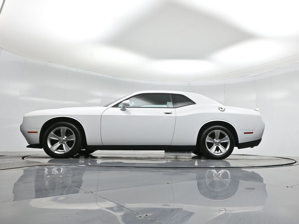 Used 2020 Dodge Challenger SXT image 21