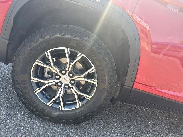 Used 2024 GMC Acadia AT4 w/ Luxury Package AWD/4WD image 9