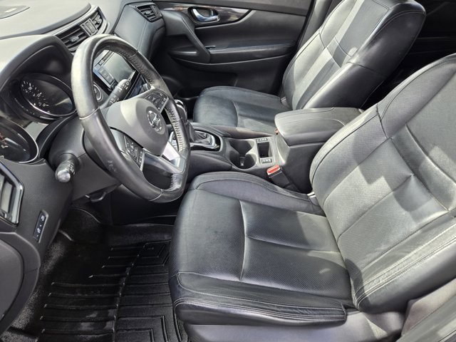 Used 2018 Nissan Rogue SL image 11