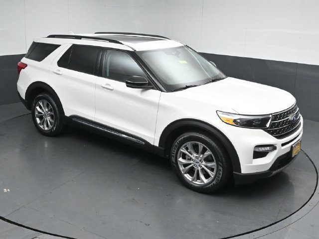 Certified 2024 Ford Explorer XLT w/ Equipment Group 202A AWD/4WD image 45