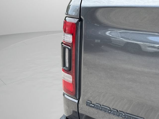 Used 2024 RAM 1500 Laramie AWD/4WD image 18