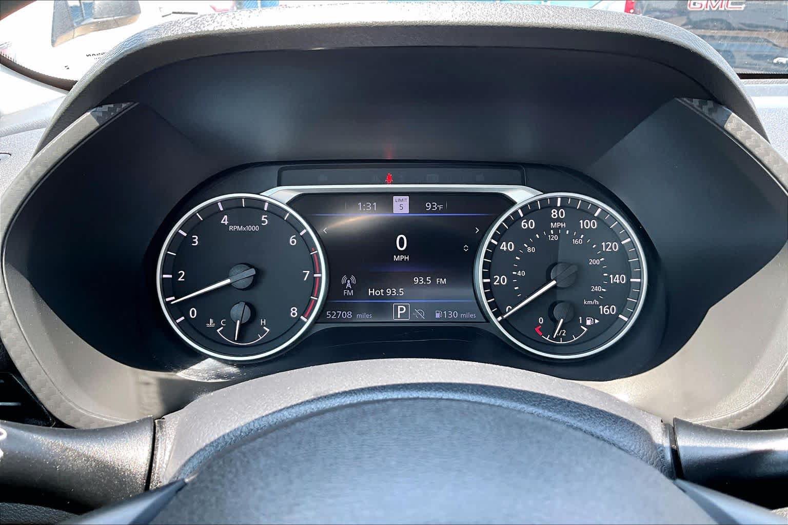 Used 2024 Nissan Sentra SV FWD image 25