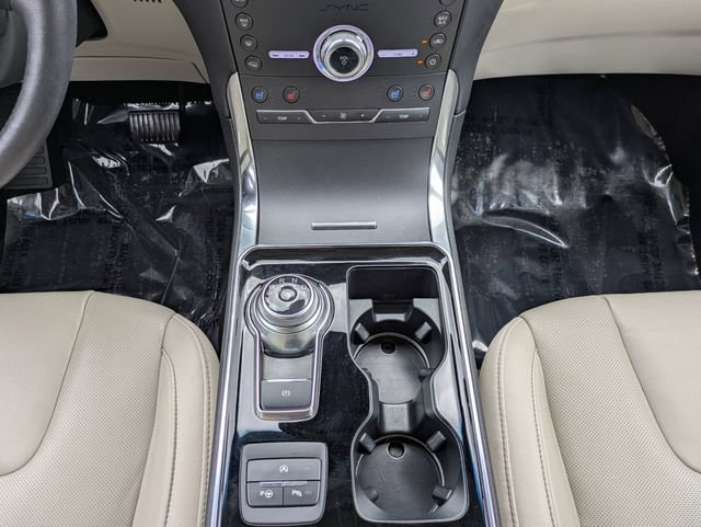 Certified 2020 Ford Edge Titanium AWD/4WD image 19