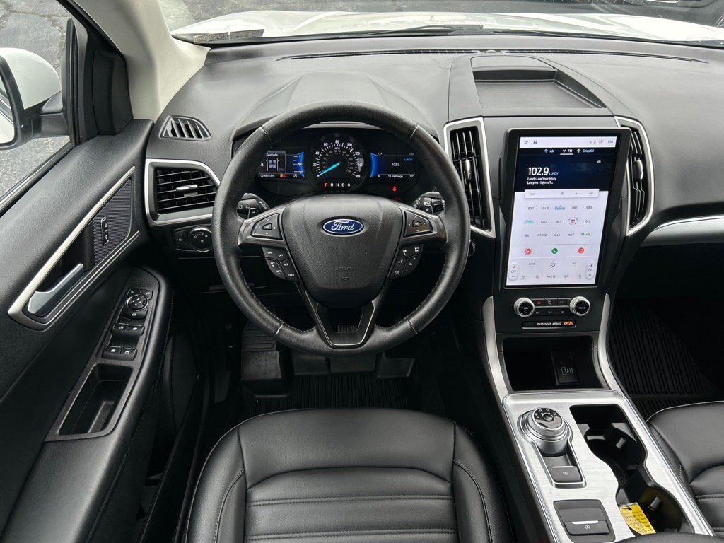 Certified 2022 Ford Edge SEL w/ Convenience Package AWD/4WD image 5