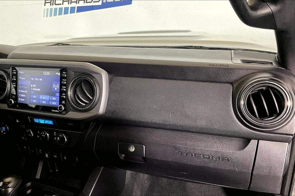 Used 2021 Toyota Tacoma TRD Sport w/ Technology Package RWD image 12