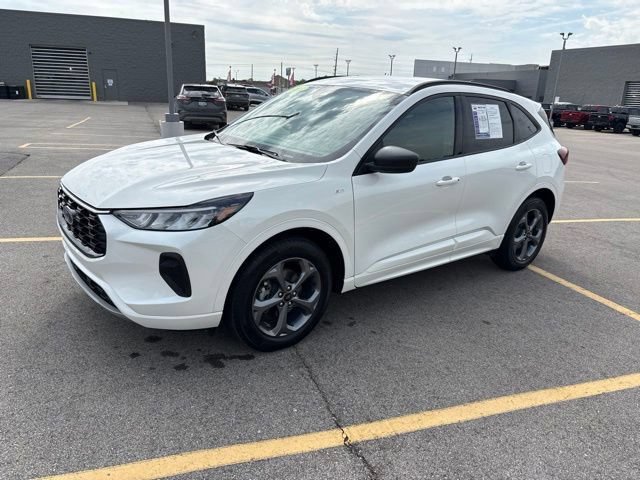 Certified 2023 Ford Escape ST-Line w/ Tech Pack #1 AWD/4WD image 19