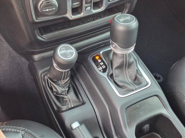 Used 2021 Jeep Wrangler Unlimited Sahara AWD/4WD image 18