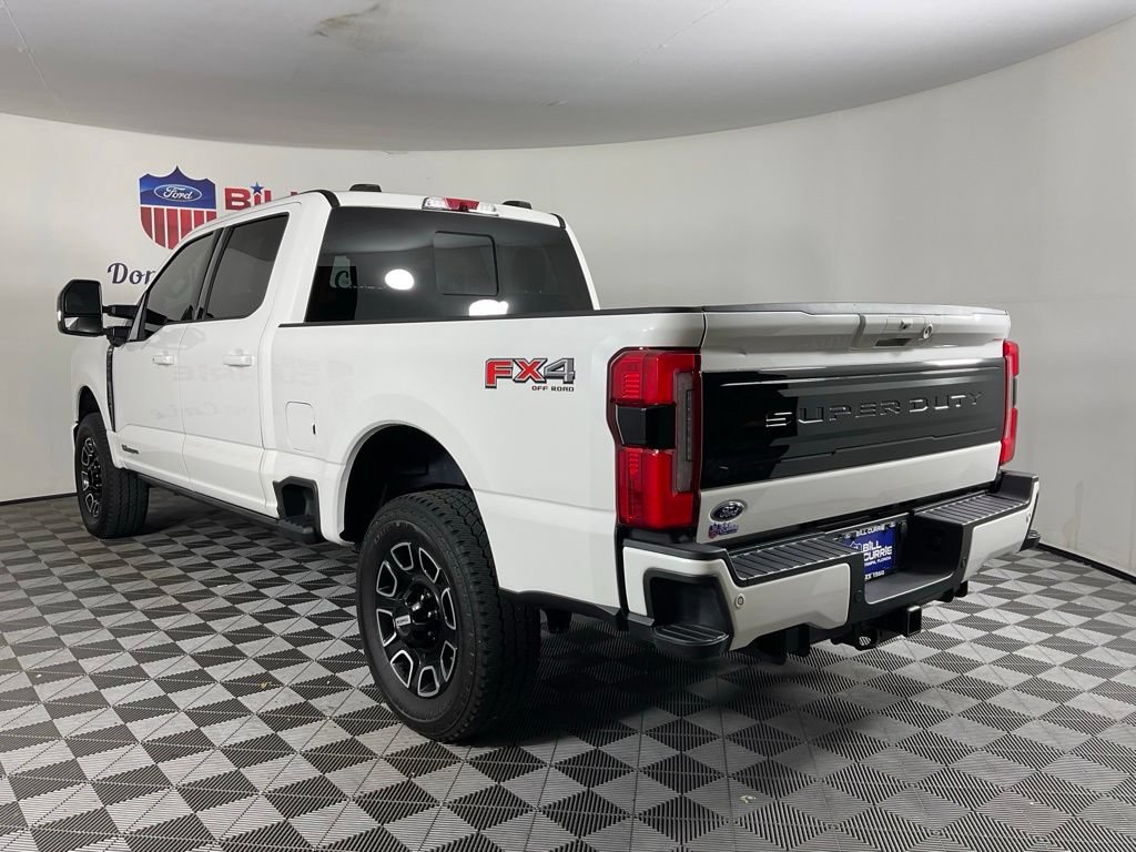 Certified 2025 Ford F250 Platinum w/ FX4 Off-Road Package AWD/4WD image 5