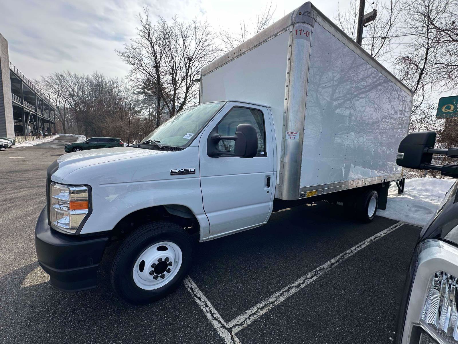 Certified 2024 Ford E-450 and Econoline 450 Super Duty w/ Power Windows & Locks Group image 2