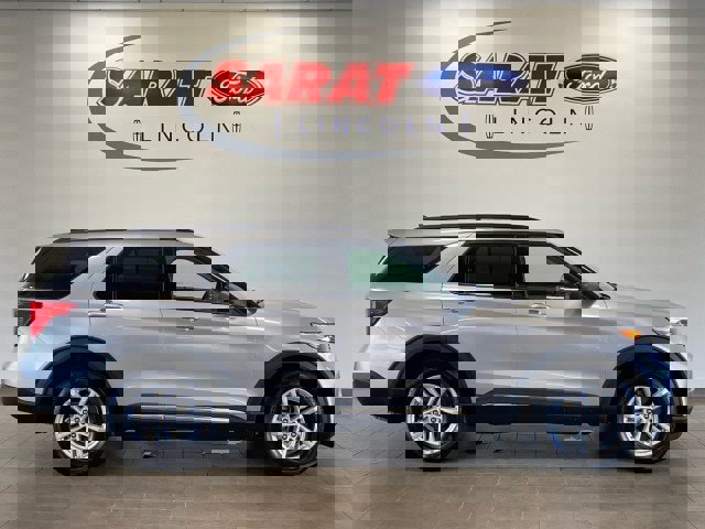 Certified 2021 Ford Explorer XLT w/ Equipment Group 202A image 1