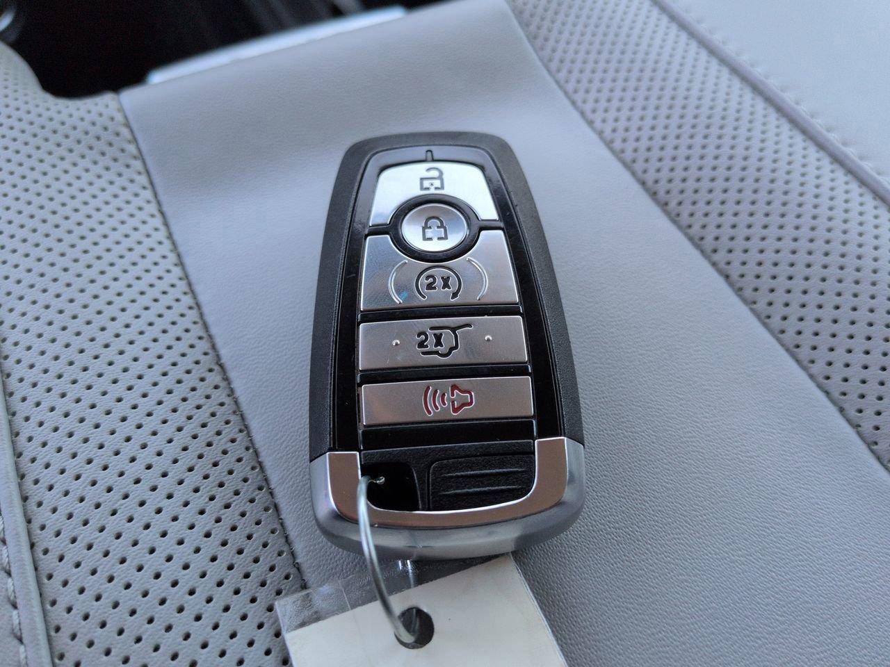 Certified 2025 Ford Expedition Platinum w/ Platinum Ultimate Package image 28