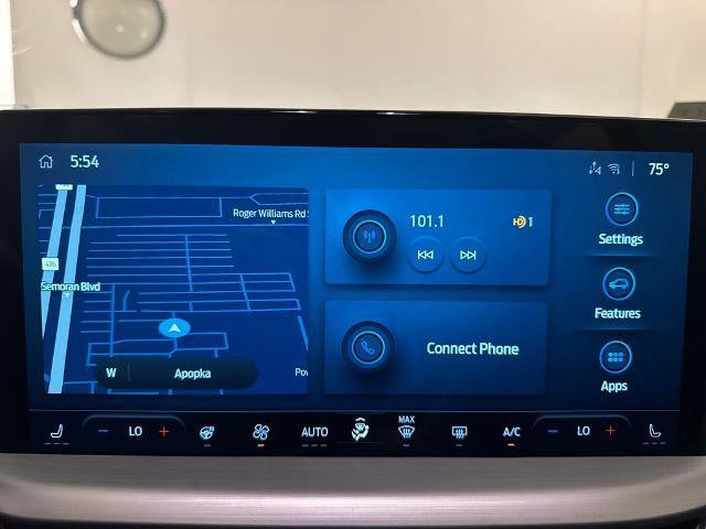 Certified 2025 Ford Escape SE w/ PHEV Premium Package image 25