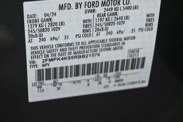 Certified 2024 Ford Edge Titanium AWD/4WD image 35