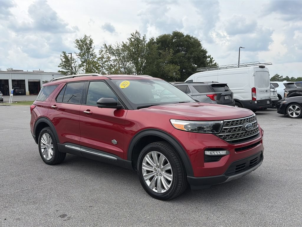 Certified 2023 Ford Explorer King Ranch w/ Technology Package AWD/4WD image 9