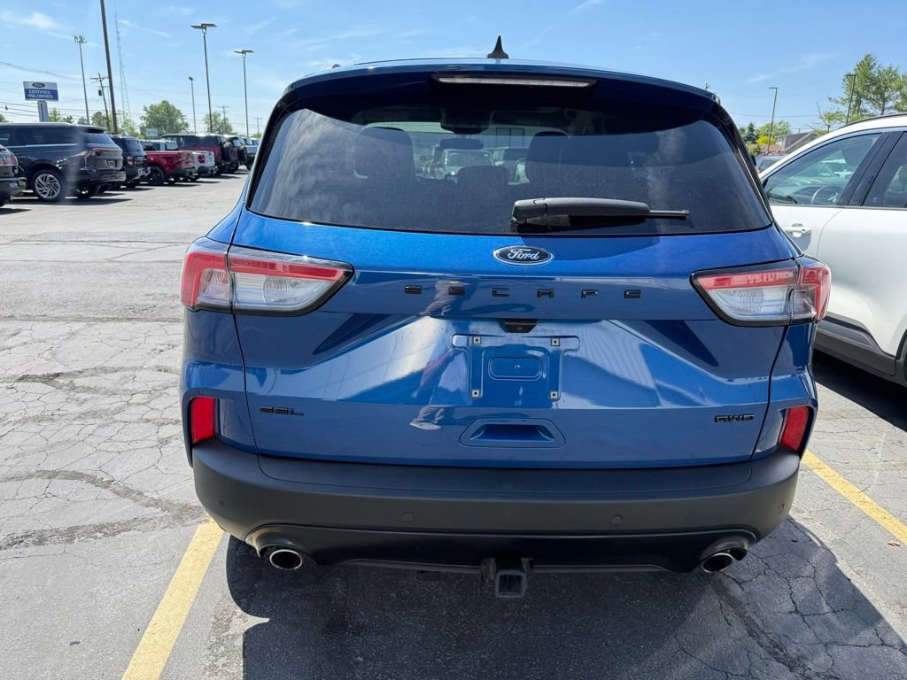 Certified 2022 Ford Escape SEL w/ SEL Stealth AWD Package image 6