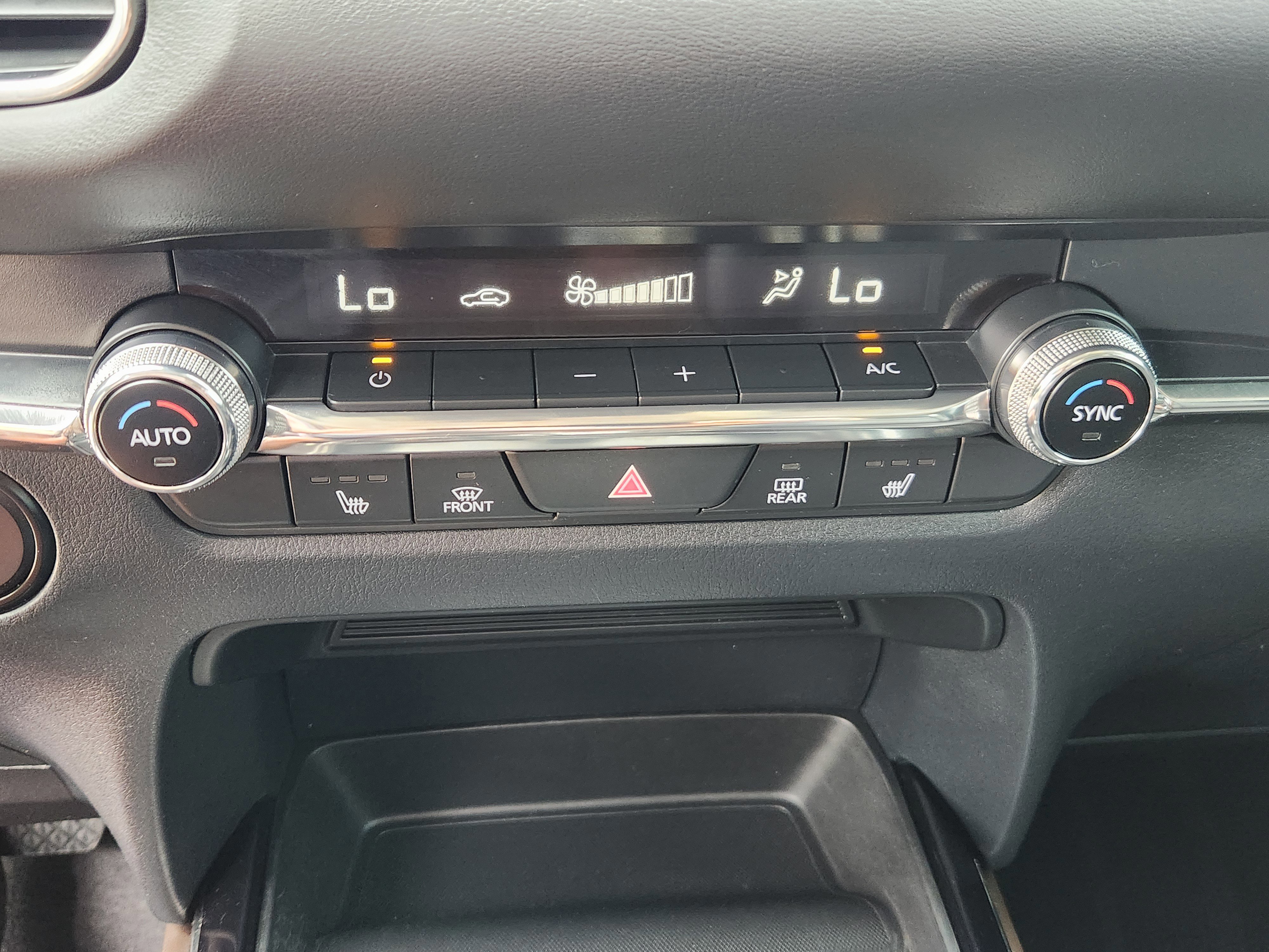 Used 2021 MAZDA CX-30 AWD 2.5 S w/ Premium Package image 14