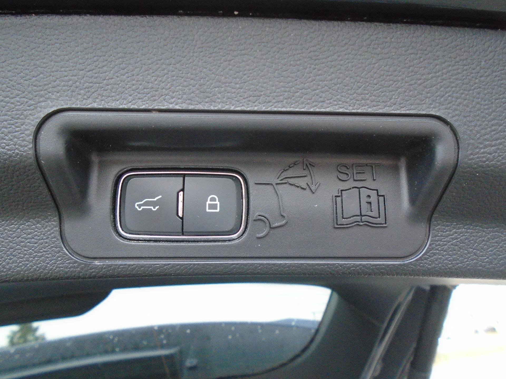 Certified 2023 Ford Explorer ST w/ Equipment Group 401A image 9