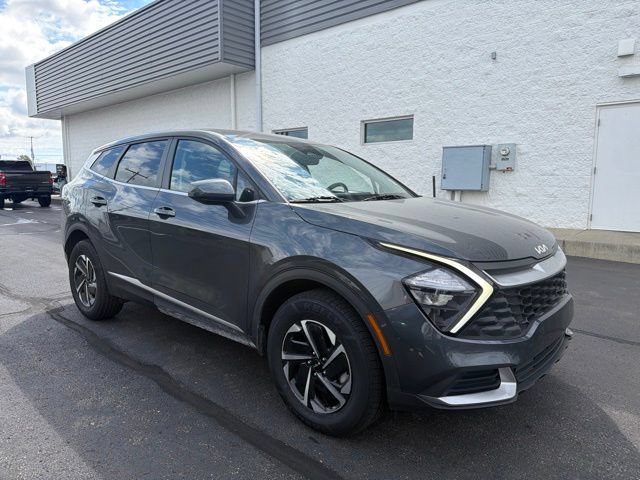 Used 2023 Kia Sportage LX AWD/4WD image 1